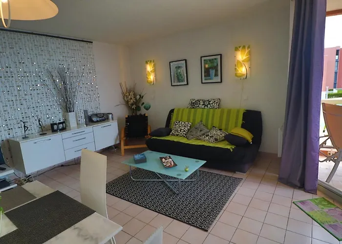 Studio Cabine A Sete Avec Terrasse, Parking Prive, Acces Plage - Fr-1-472A-156 Sète